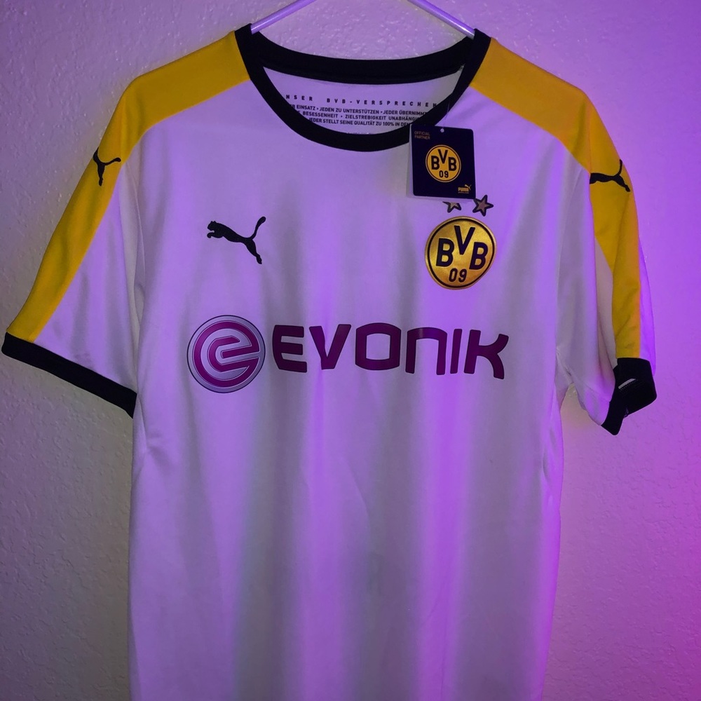 Borussia Dortmund jersey